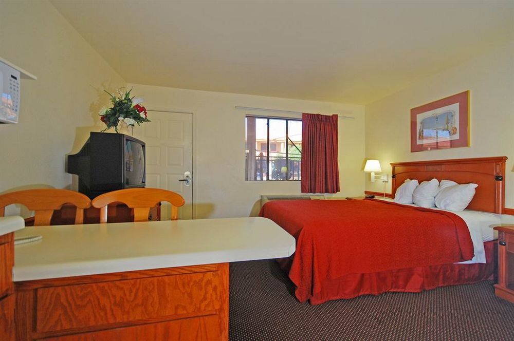 American Inn & Suites Mesa Exteriör bild